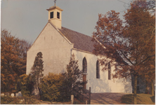 0690-3916 Kerk in oude toestand.