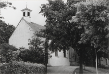 0690-3918 Zw./w. foto van de kerk voor de restauratie van 1993.
