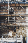 0690-4066 Steiger aan de buitenzijde van de N.H. Kerk, St. - Catharina, tijdens de restauratie.