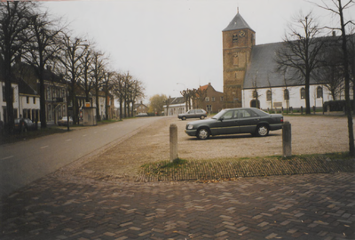 0690-4194 Ned. Herv. Kerk en de Markt.