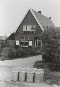 0690-6101 Woning J.v. Weelie, Erichemseweg 66.