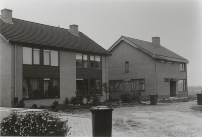 0690-6197 Woningen aan de Geldenakker.