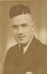 0690-7374 Originele foto van Ds. S.L. Knottnerus predikant van Asch van 1940 t/m 1946