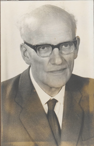 0690-7376 Originele foto van Ds. H de Zwart predikant te Asch van 1947 t/m 1963