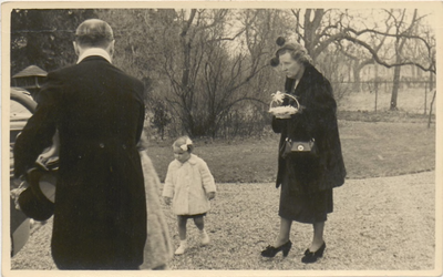 0690-Gr_Kerk_A_136 Bezoek prinses Juliana aan de familie Beekhof op Landzicht .