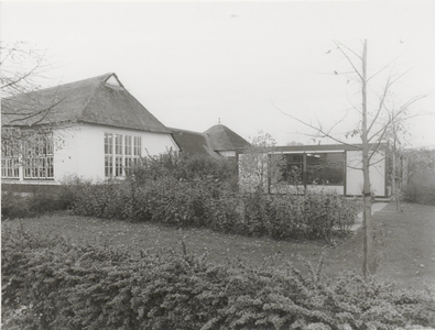 0690-Gr_Kerk_A_29 School Daverhof aan de Korte Daver met noodlokalen.
