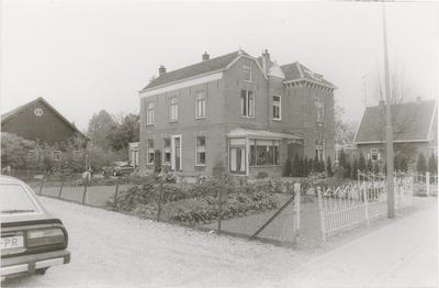 0690-Gr_Kerk_A_9 Villa Juliana in de Dorpsstraat.