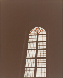 0690-Gr_Kerk_A_98 Raam in de N.H.Kerk.