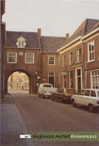 0690-Gr_Bu_1133 Gezicht in de Voorstraat met de Culemborgsepoort.