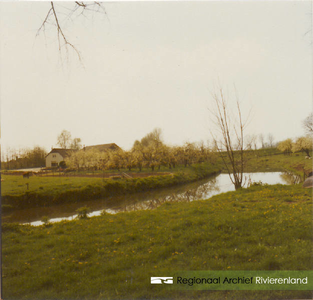 0690-Gr_Bu_1238 Gezicht op de Korne met woningen langs de Erichemsekade.