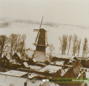 0690-Gr_Bu_1481 Molen Prins van Oranje in de winter.