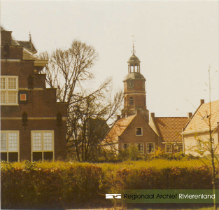 0690-Gr_Bu_1486 Toren Ned. Herv. Kerk gezien vanuit de tuin van het weeshuis.