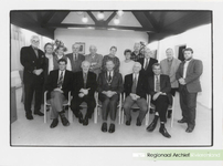 0690-Gr_Bu_1556 Raadsleden oude gemeente Buren, zittend v.l.n.r. 1 Ch.Hekman, 2 W.v.d.Linde, 3 H.E.Bosman, burgem., 4 ...