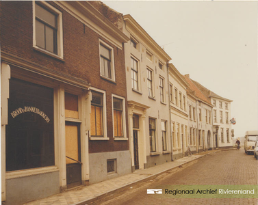 0690-Gr_Bu_288 Peperstraat gezien van uit de Bergstraat, begin-nende met voormalige bakkerij van S.Boon.