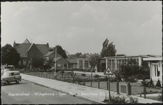 Beusichem.9 Kleuterschool, wijkgebouw en gemeentehuis