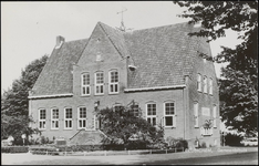 Beusichem.55 Gemeentehuis