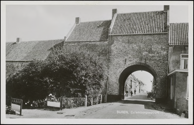 Buren.9 Buitenhuizenpoort richting Voorstraat