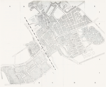 163 Een straatnamen plattegrond van Culemborg met op de achterzijde een straatnamenindex, 1977