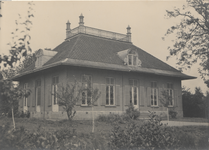 19 Huize Tusculum (bijgenaamd De Bol) Het huis en bijbehorend geometrische aangelegde park (het Rondeel deed vanaf 1888 ...