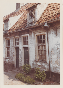 197 Woningen Elisabeth Gasthuis, het Oude Mannen en Vrouwenhuis. In 1534 gesticht door vrouwe Elisabeth van Culemborg. ...