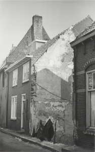 934 Lange Havendijk vanuit de Havendijk. Voor de renovatie zijn al deze woningen verdwenen.