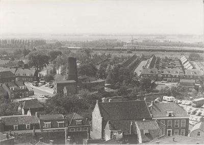 1061 Overzichtfoto vanaf de RK Barbarakerk van onder andere de Everwijnstraat, Het Jach en Westersingel.