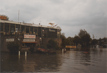 2274 Veerweg en Jachthaven 1983. Hoogwater