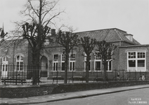 3189 St. Janskerkhof. Voor de sloop 1973. Postmaschool. Willibrordesschool.
