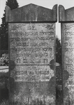 3252 Joodse begraafplaats. Grafstenen