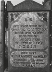 3294 Joodse begraafplaats. Grafstenen