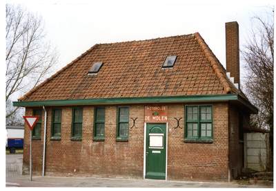 5012 Voormalig badhuis tot 1966. Instructiebad Clubhuis van de motorclub.