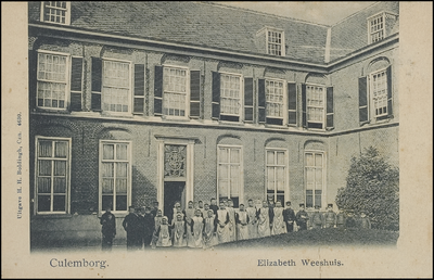 191 Het Weeshuis werd in 1560 gebouwd uit de nalatenschap van gravin Elisabeth.
