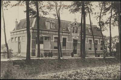 203 Het in 1906 gebouwde Algemene ziekenhuis aan de Paardengracht. Later werd dit stuk singel vernoemd naar de eerste ...