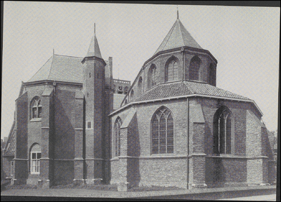 221 Zijzicht vanaf de ridderstraat van de Grote of Barbarakerk. Gotische kruisbasiliek uit de 14e eeuw, in 1654 ...