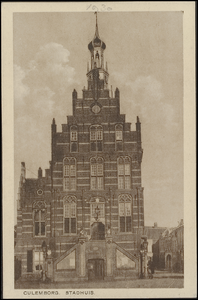 386 Stadhuis in laatgotische stijl gebouwd in 1539 naar ontwerp van Rombout Keldermans.