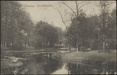 518 Stadspark 'De Plantage' in 1980 ontworpen door vader en zoon Zocher in Engelse landschapstijl.