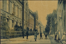 619 Ridderstraat met de Mariakroon en aan het eind van de straat het Seminarie. De Mariakroon werd eind 19de eeuw ...