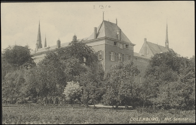 659 Het klein Seminarie werd tussen 1857 en 1899 gebouwd en was een opleidingsinstituut voor priesters van de ...
