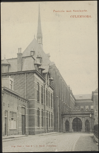 665 Het klein Seminarie werd tussen 1857 en 1899 gebouwd en was een opleidingsinstituut voor priesters van de ...
