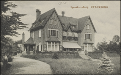 871 Villa Sprokkelenburg uit 1910. In gebruik geweest als schoolgebouw. Nu weer particulier bewoond.