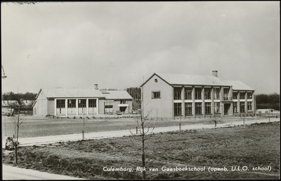 884 Rijk van Gaasbeekschool geopend op 15 december 1956.