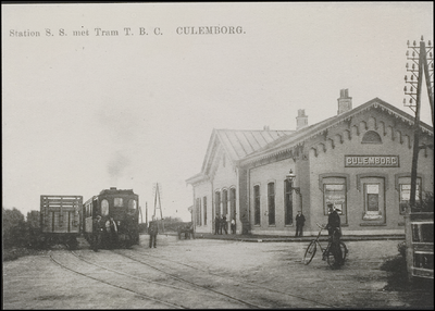928 Oude Station uit 1868. In 1974 werd dit gebouw gesloopt en vervangen door het huidige stationsgebouw.