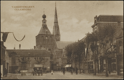 956 Varkensmarkt met Binnenpoort en Toren van de RK Barbarakerk.