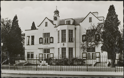 1013 Casa Blanca gebouwd in 1907 in opdracht van de sigaren fabrikant W. B. Dresselhuijs.