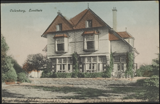 1022 Villa uit 1908 van architect L. de Vries gebouwd in opdracht van de rentmeester van de kroondomeinen.