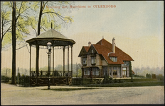 1023 Villa uit 1908 van architect L. de Vries gebouwd in opdracht van de rentmeester van de kroondomeinen. Met rechts ...