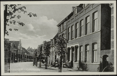 1055 ZAndstraat richting Varkensmarkt.