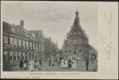 1067 Markt met zicht op Stadhuis en links het toenmalige Postkantoor.