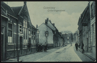 1750 Goilberdingerstraat richting Kleine Buitenom met links 'de Oude School' uit 1884 naar een ontwerp van de ...