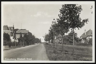 1779 Elisabethdreef richting Casa Blanca met rechts het rentmeesterhuis.